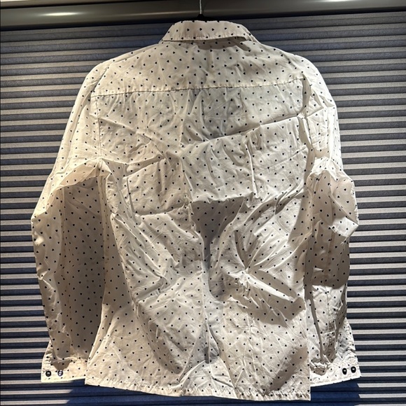 White & navy heart pattern button down - Picture 4 of 4